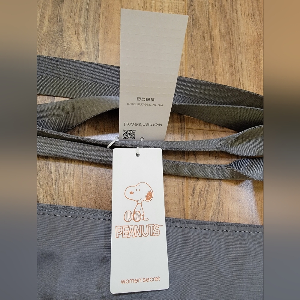 New Peanuts women'secret travel or gym bag, color grey, crossbody - Picture 8 of 9